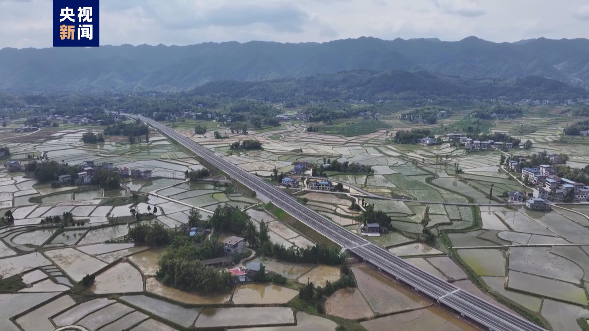 逆江坪乡交通建设日新月异，助力地方经济腾飞新动态